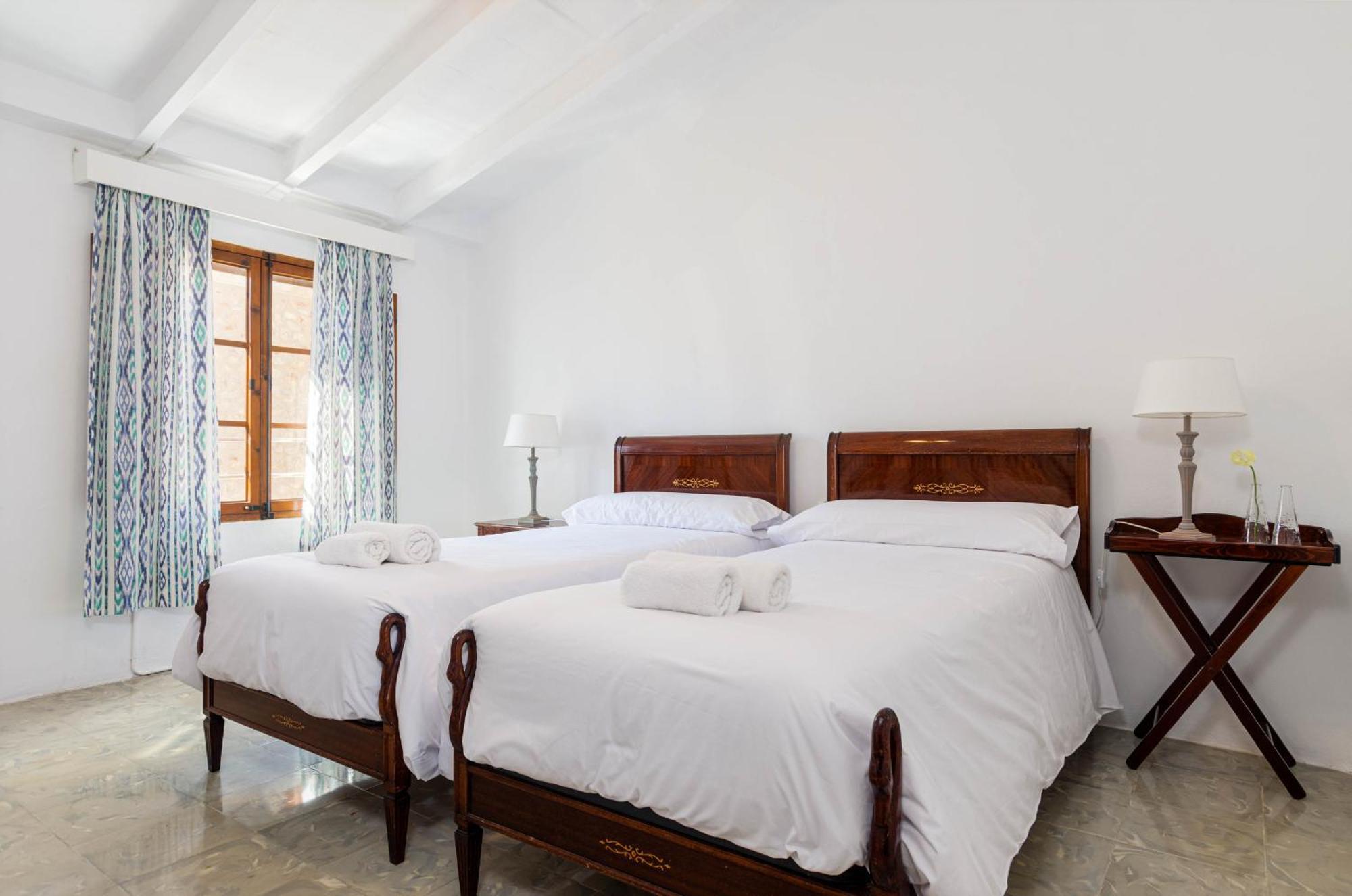 Yourhouse Ca Mado Josefa House *